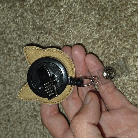 Leopard Badge Reel - Picture 2 of 2